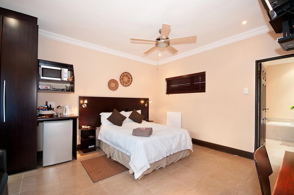 Africa Beach B&B Port Elizabeth Room photo